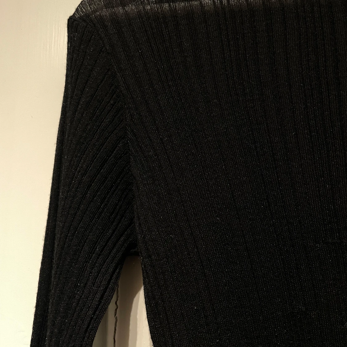 Svart ribbad topp från Josefine HJ - 1