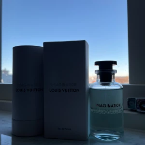 LV - IMGINATION - Säljer nu denna lv parfymen som har 95% kvar. Säljer pga den kommer inte mycket till användning och behöver pengarna☺️ Kom i DM📩 för frågor eller bilder!