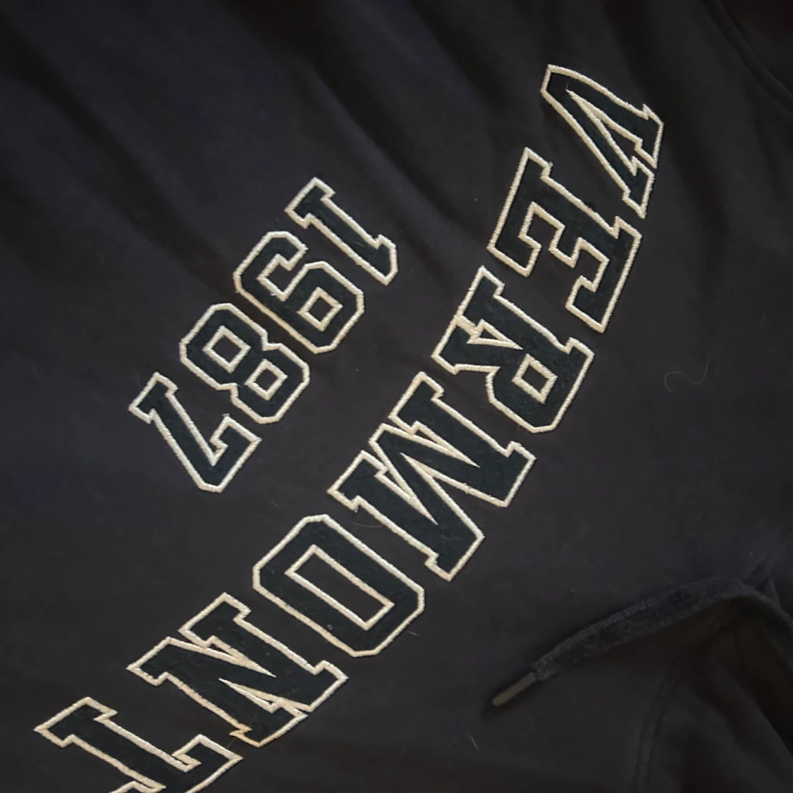 Mörkblå hoodie från Firefly - 2