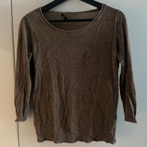 Tröja - Brun glittrig tröja