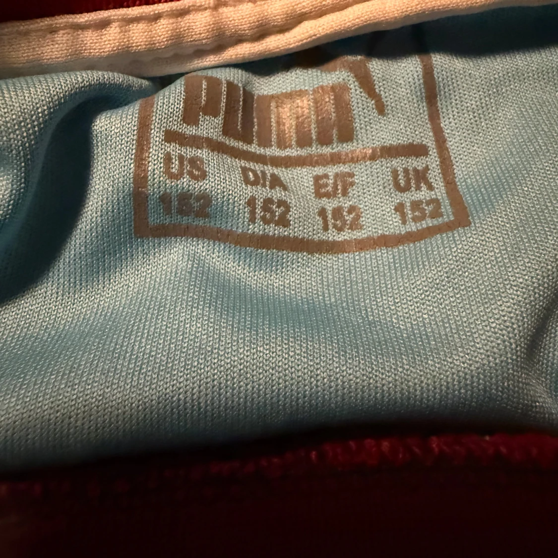 Ljusblå fotbollströja från Puma - 2