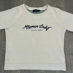 Morris tröja  - säljer denna Morris tröja, då den inte passar mej längre.  pris kan diskuteras 💕