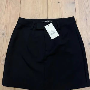 Kjol - Kjol från bikbok, aldrig använd🥰