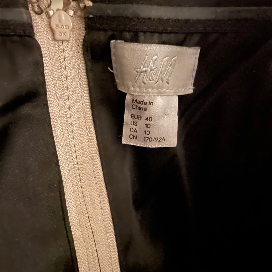 Drapperad fodralklänning - 91