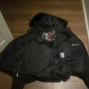 Moose knuckles jacka  - Moose knuckles jacka andvänd fins tags 
