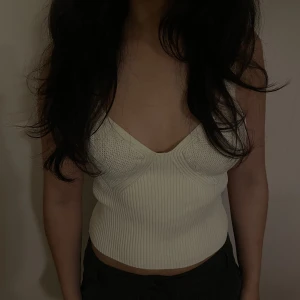 Gina linne - Oanvänd Gina linne, i beig färg 