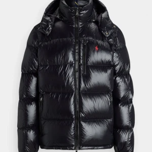 Ralph lauren jacka - Ralph lauren jacka i nyskick utan några som helst skador. Storlek M 