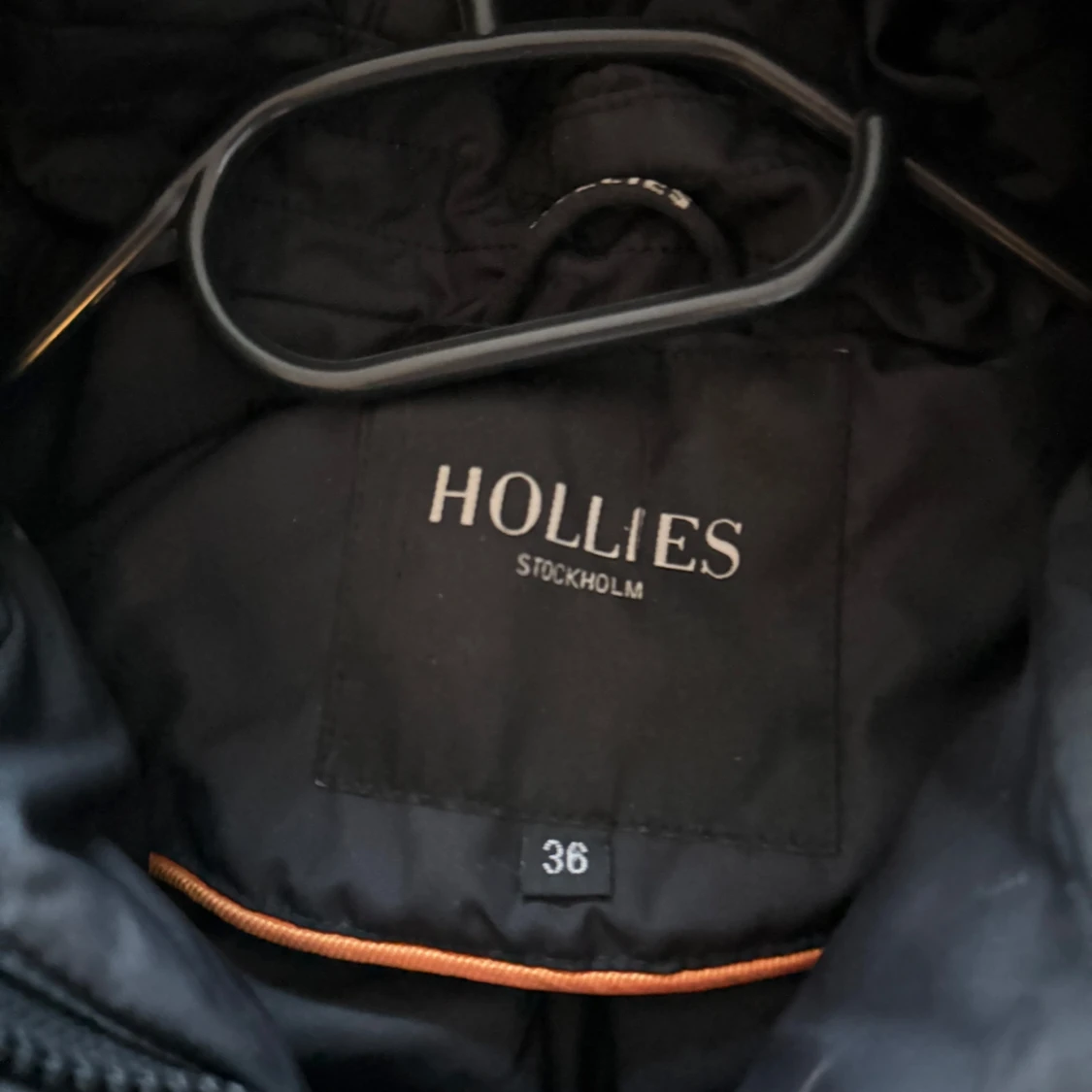 Svart vinterjacka från Hollies - 91