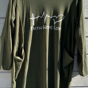 Skön klänning/tunika - Knappt använd. One size. 