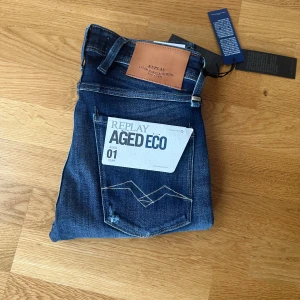 Replay jeans  - Helt nya 10/10 skick Bronny aged jeans