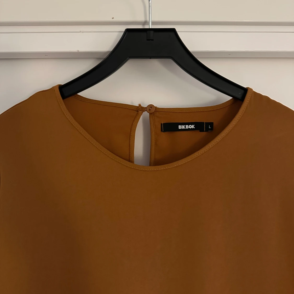 Brun blus från Bik Bok - 92