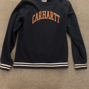 Carhartt Sweatshirt  - Carhartt sweatshirt i fint skick 