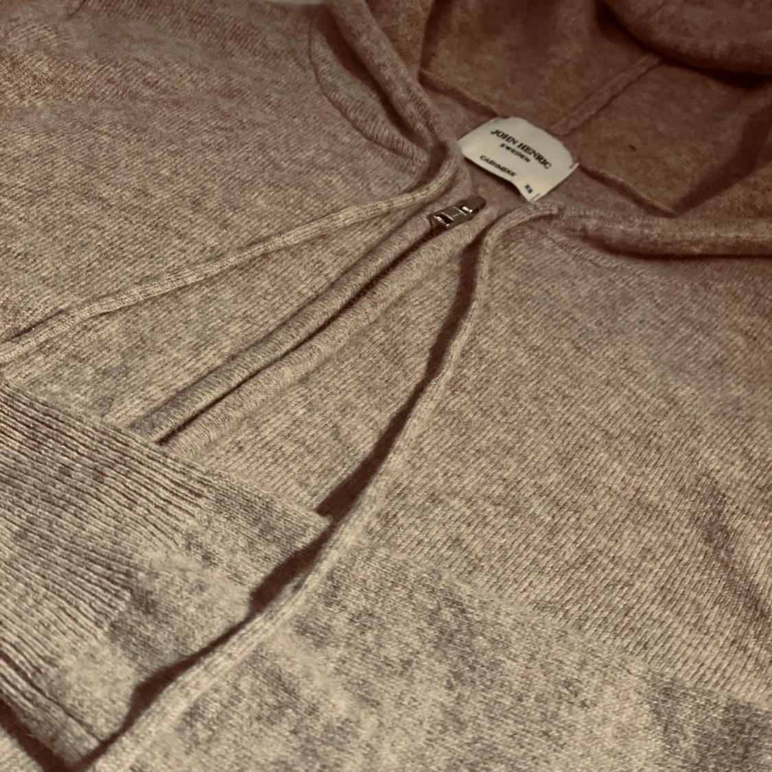 John Henric Kashmir zip - 91