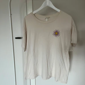 T shirt, rygg tryck  - Bra skick, oversized