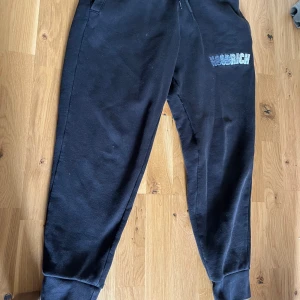 Hoodrich byxor - Den är ganska använd