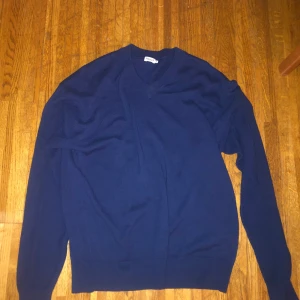 Fillipa k stickad tröja - Varm, alrig använd 