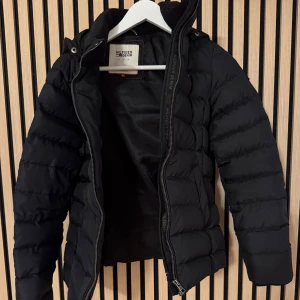 Tommy hilfiger jacka - Varm vinterjacka från Tommy Hilfiger 💓
