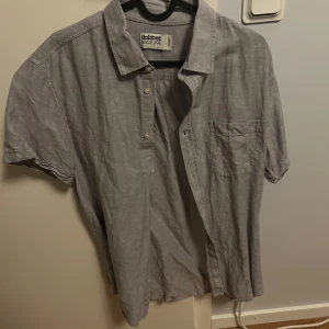 Dobber skjorta grå - Mycket bra skick Som ny Dobber skjorta 