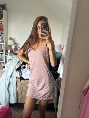 Lounge klänning - Klänning för loungewear eller sommarklänning. Storlek 44 på mig som har 36 