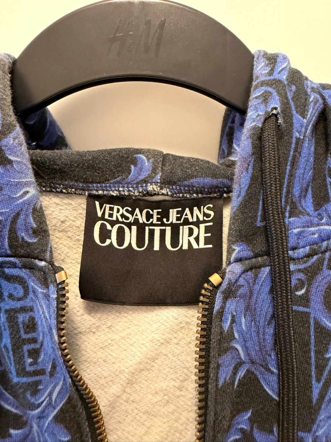 Blå hoodie från Versace Jeans Couture - 1