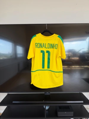 Brasilien Ronaldinho matchtröja - Växt ur den, tveka inte på att höra av dig!
