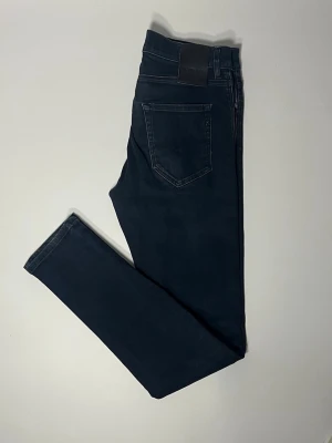 Replay anbass jeans - 👕 Plagg: Jeans                                                          📏 Storlek: 29/32                                                            🏷️ Märke/Modell: Replay anbass                                    ✨ Skick: Fint skick                                                        💬 Vid frågor är det bara att skriva!                                                                                          
