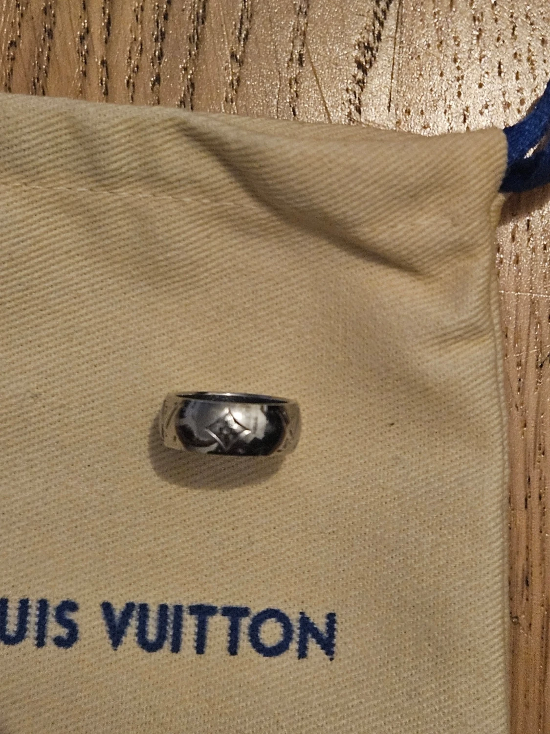 Louis Vuitton silverfärgad ring - 1