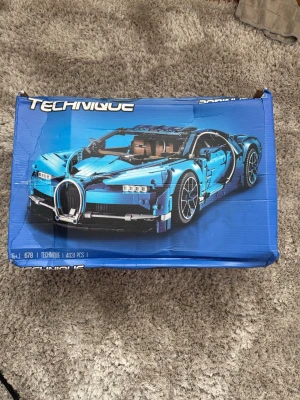 Lego Technique Bugatti Chiron - Skriv för mer information, endast seriösa köpare