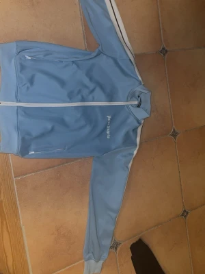Palm Angels Kofta   - Palm angels kofta säljs i Göteborg för 400kr. Skicket är bra och den är i stl M
