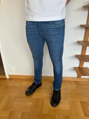 Dondup Sartoriale jeans  - Dondup Sartoriale jeans| pris:599kr| storlek:34| skick:9,8/10| hör av dig vid minsta lilla fundering eller fråga|