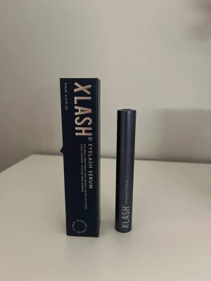 Oöppnat Xlash ögonfransserum 3 ml - Oöppnat framsserum. Säljs pågrund av att jag hade två å tyckte inte de funkade riktigt på mig men hört många som de funkat super bra på. Orginalpris 499💕😊