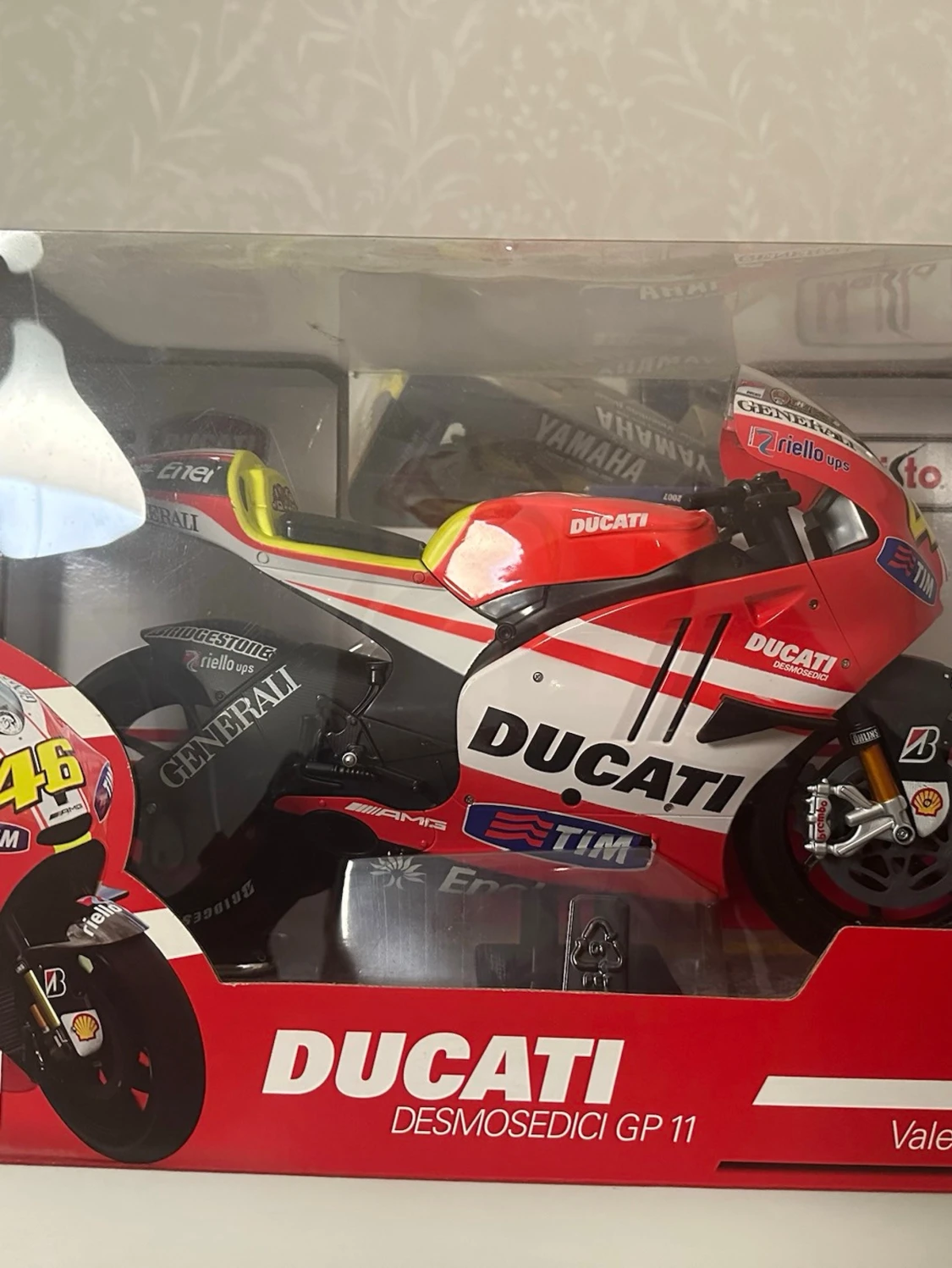 Ducati Desmosedici GP 11 modell