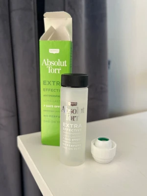 Absolut Torr antiperspirant deo - Absolut Torr Extra Effective antiperspirant i 35 ml flaska. Produkten är parfymfri och ger långvarig effekt upp till 7 dagar.