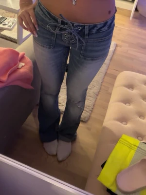 Low waist jeans  - Använt dom kanske 3-4 gånger, inget som är sönder. STORLEK- Xs 14+