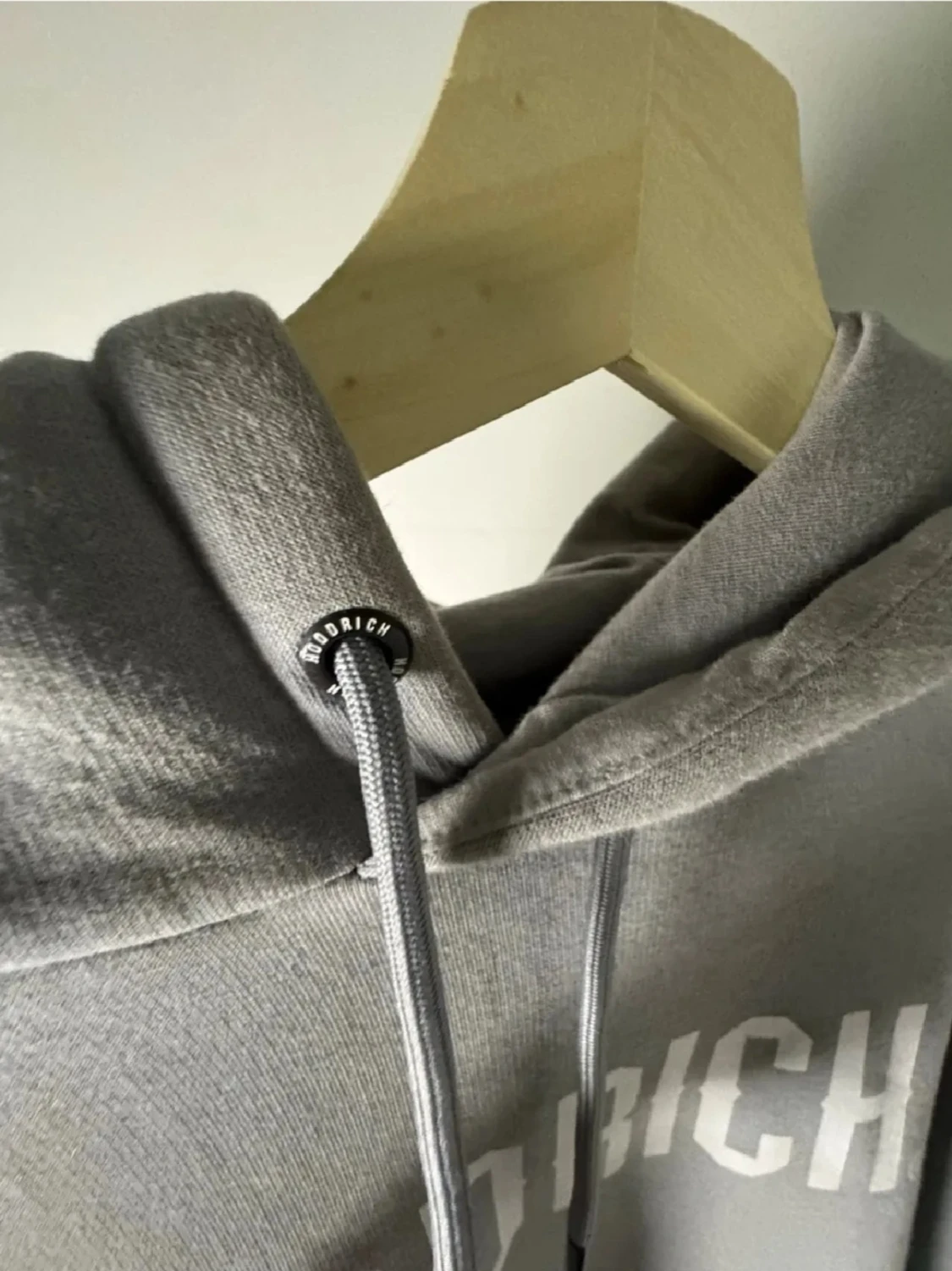 Grå HOODRICH hoodie med tryck - 2