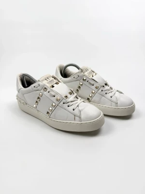 Valentino Rockstud Skor  - Valentino Rockstud Sneakers | Storlek 38 | Skick 8,5/10 | Nypris ca 7700kr | 100% autentiska |