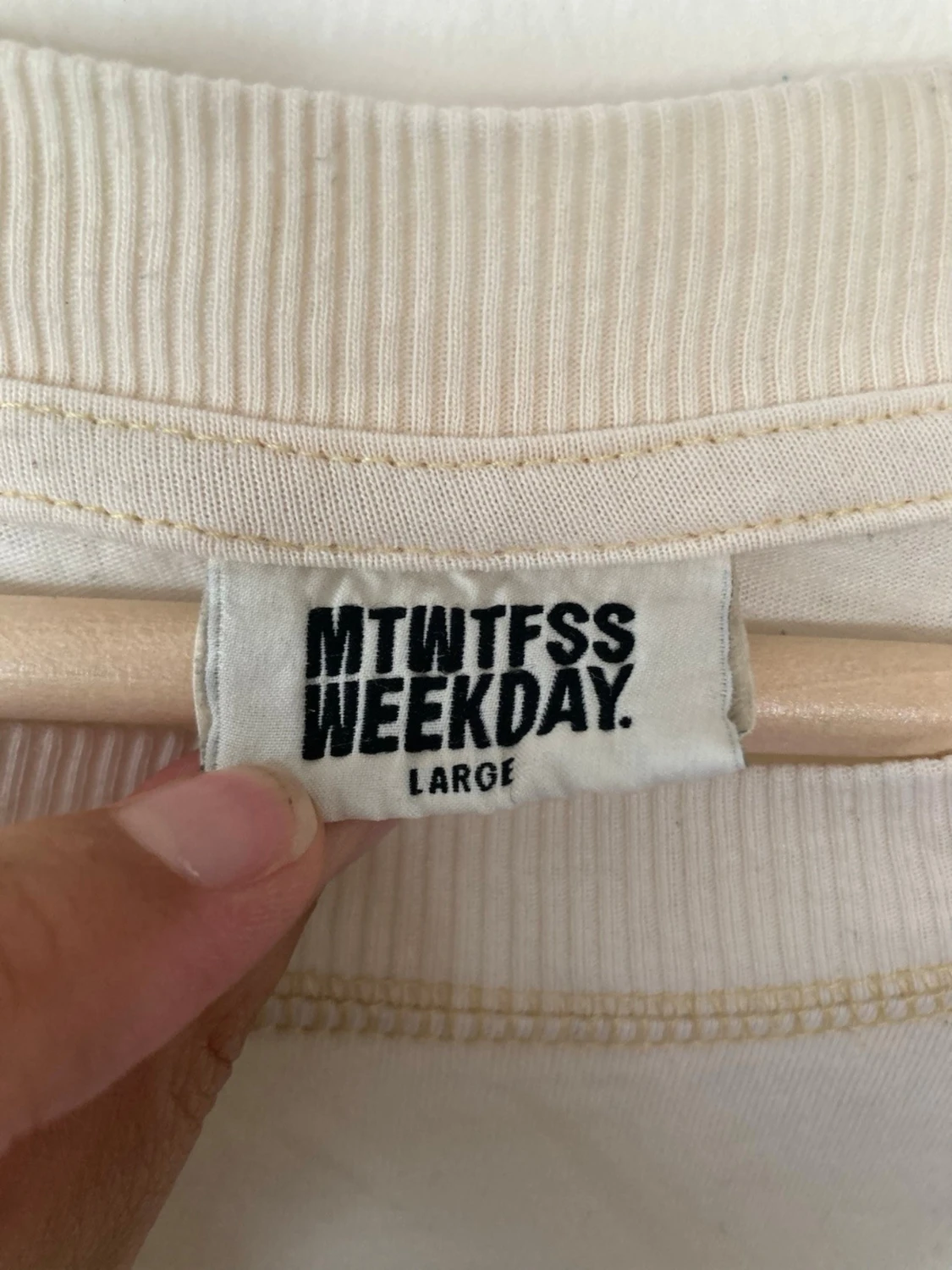 Vit/Gul oversized t-shirt från Weekday - 1