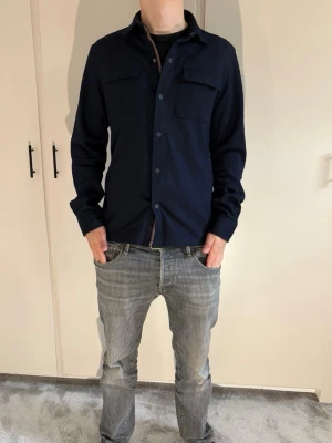 Massimo Dutti Overshirt  - Storlek: M || Skick: Mycket bra || Nypris: Ca 1499kr || Liknande produkter på profilen 🎉