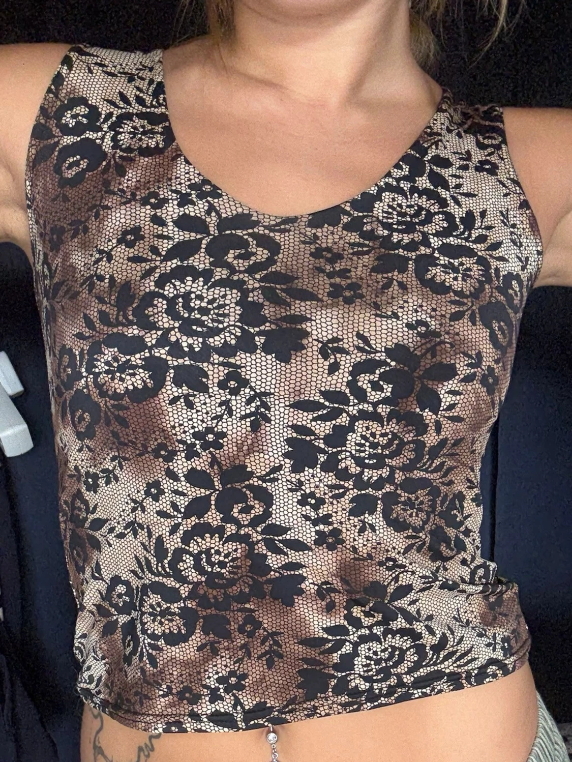 Glitzy vintage lace-top / meshlinne