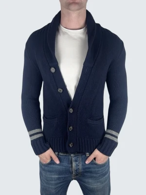 Boggi Milano Cardigan - Skick: 7,510. | Ingår: endast cardiganen. | Nypris: +- 3500 SEK. | Givetvis äkta! Hör av er vid frågor. Modellen är 183 cm.