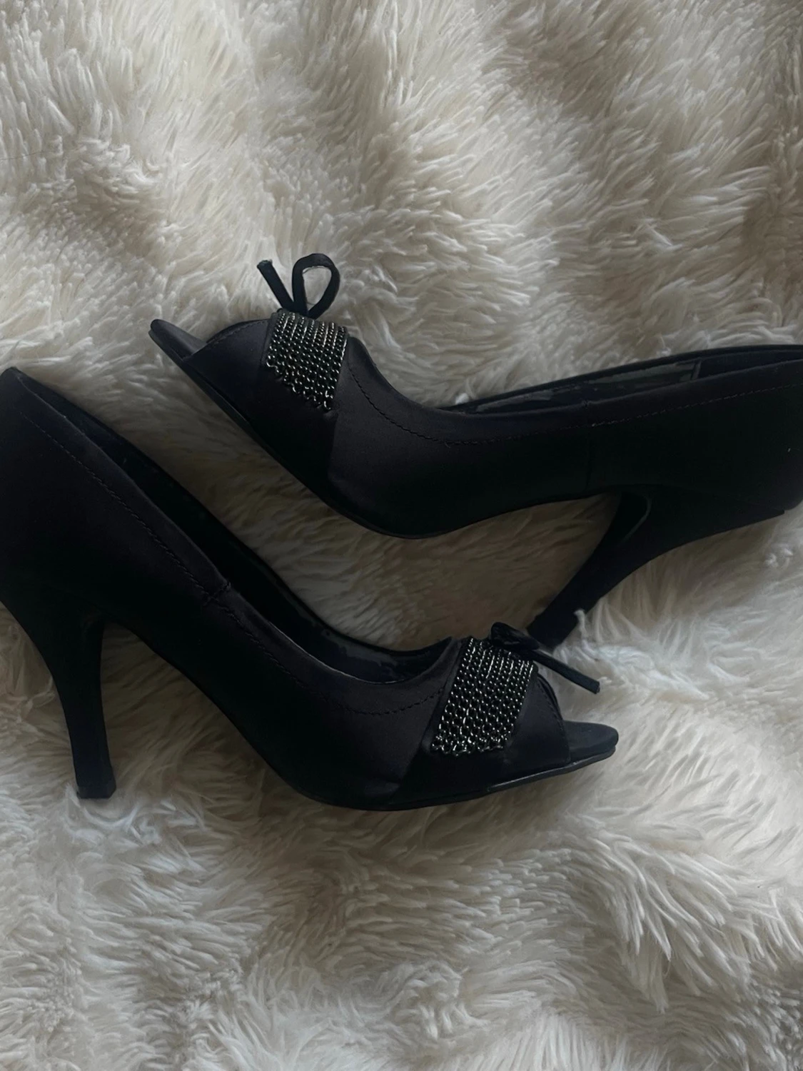 Svarta vintage pumps med rosett - 1