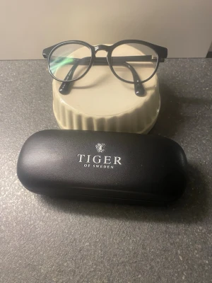 Glasögon Tiger of Sweden  - För modell o storlek googla serienummer super fräscha ny skick