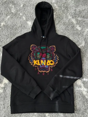Kenzo hoodie - No signs of wear. Price can be negotiated.