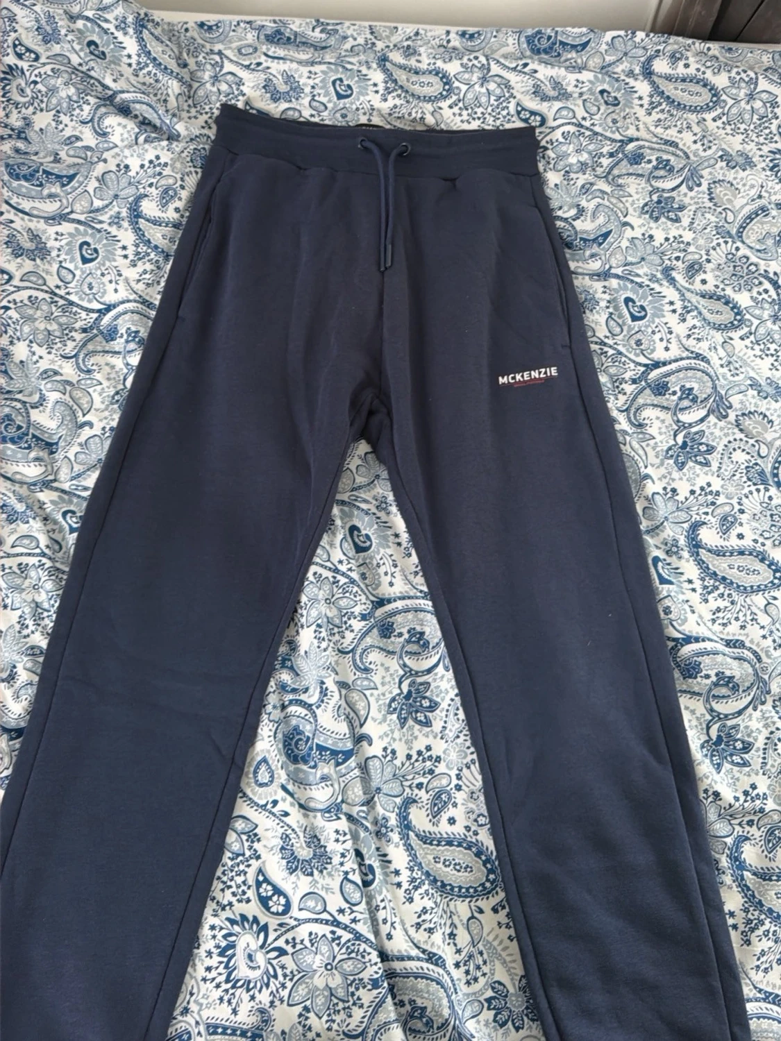 Mörkblå hoodie och byxor från MCKENZIE - 3