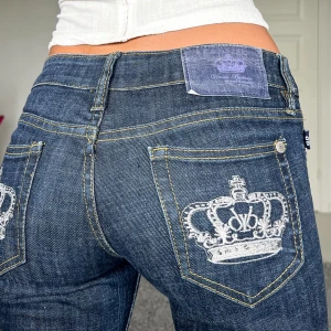 Victoria beckham jeans - midjemått: 39cm rakt över, innerbenslängd: 82cm 💗 