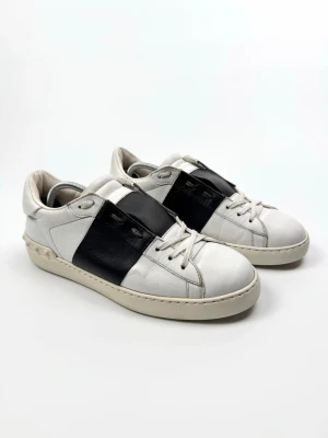 Valentino Open Skor  - Valentino Garavani Open Sneakers | Storlek 39,5 | Skick 8/10 | Nypris ca 7 700 kr | 100% autentiska 