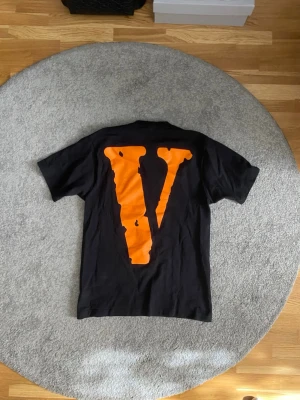 Vlone tshirt svart - Vlone tshirt svart ny. Strlk S