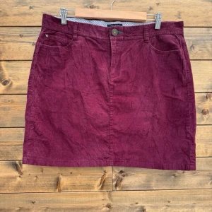 Tommy Hilfiger Manchesterkjol (L-XL) - Mycket gott begagnat skick! 1833