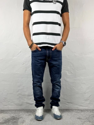 Nudie jeans  - Ett par riktigt snygga jeans från Nudie i storlek W28 L30 i modellen Lean Dean