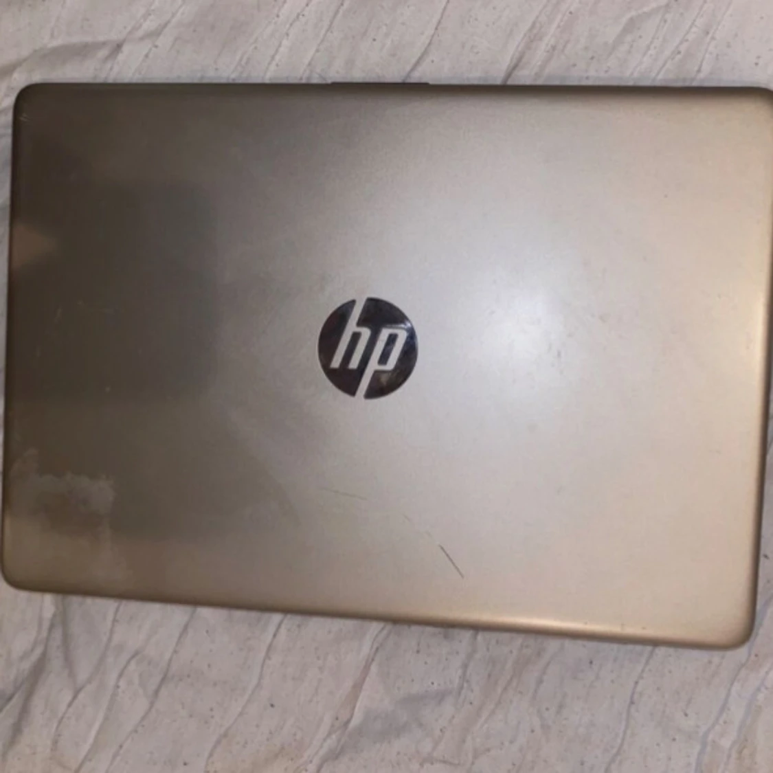 HP Laptop i silverfärg - 90